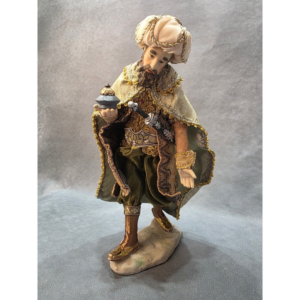 Members Mark Wise Man Balthazar Nativity Figurine Gold Olive Fabric 13"